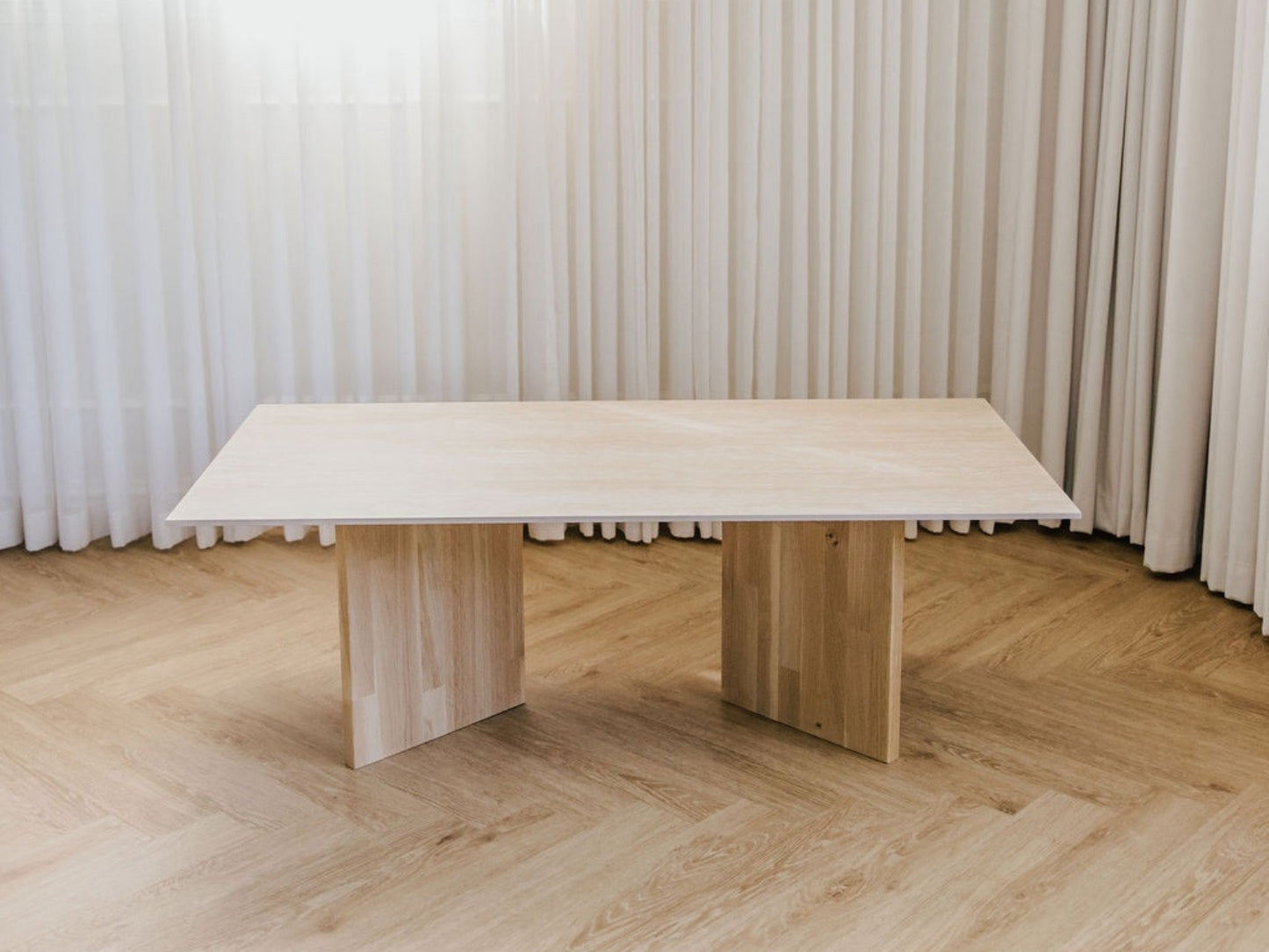 Gaia sofabord / Travertin