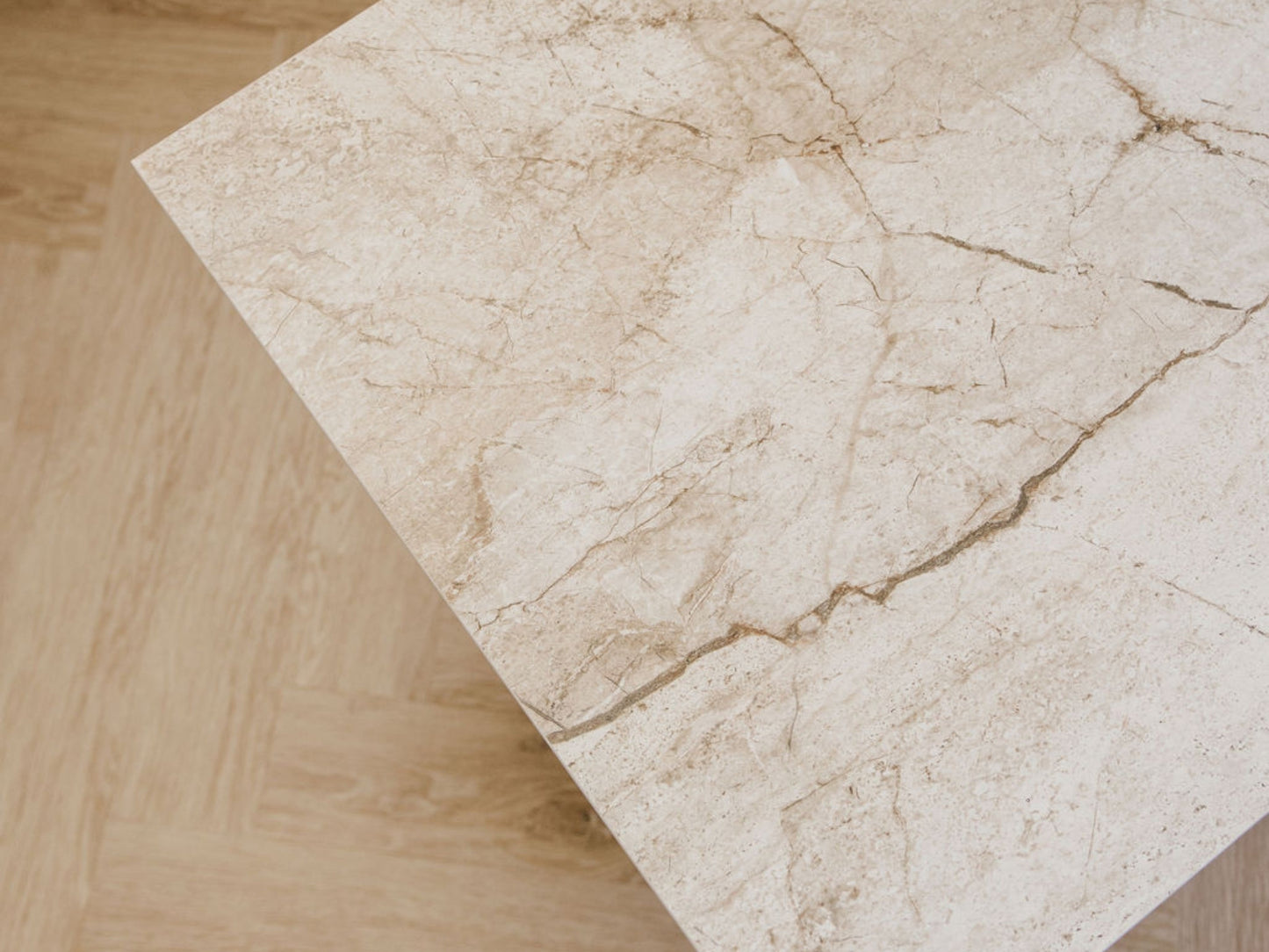 Venus sofabord / Casa