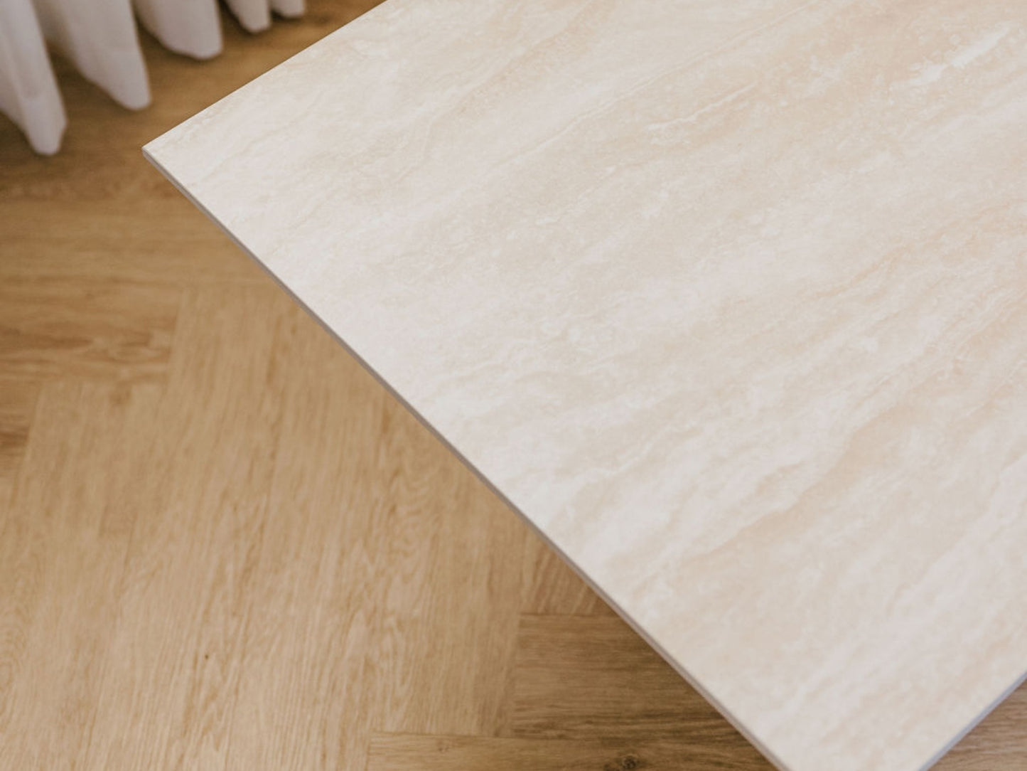 Gaia sofabord / Travertin